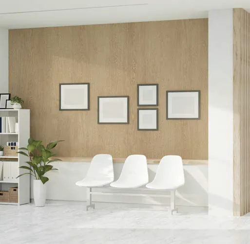 Sala de espera en madera